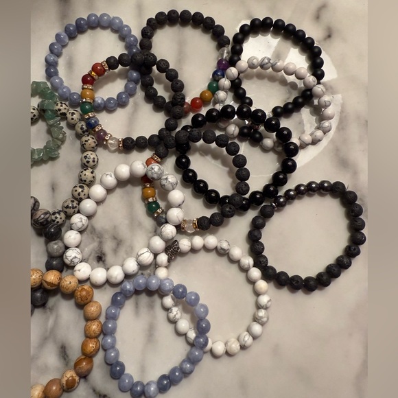 Set of 15 Beaded Bracelets Jewelry Variety of Crystal Beads & Healing Stones - Picture 11 of 13